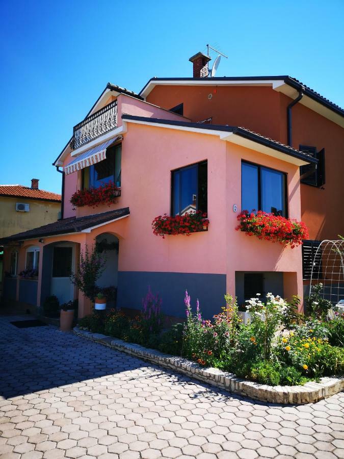 Apartman Olga Umag Exteriör bild